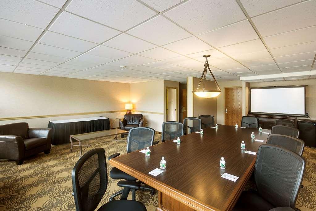 Chester Hotel And Conference Center Exton Instalações foto